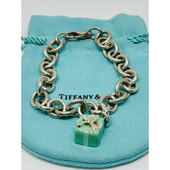 TIFFANY STERLING SILVER BLUE ENAMEL GIFT BOX CHARM BRACELET